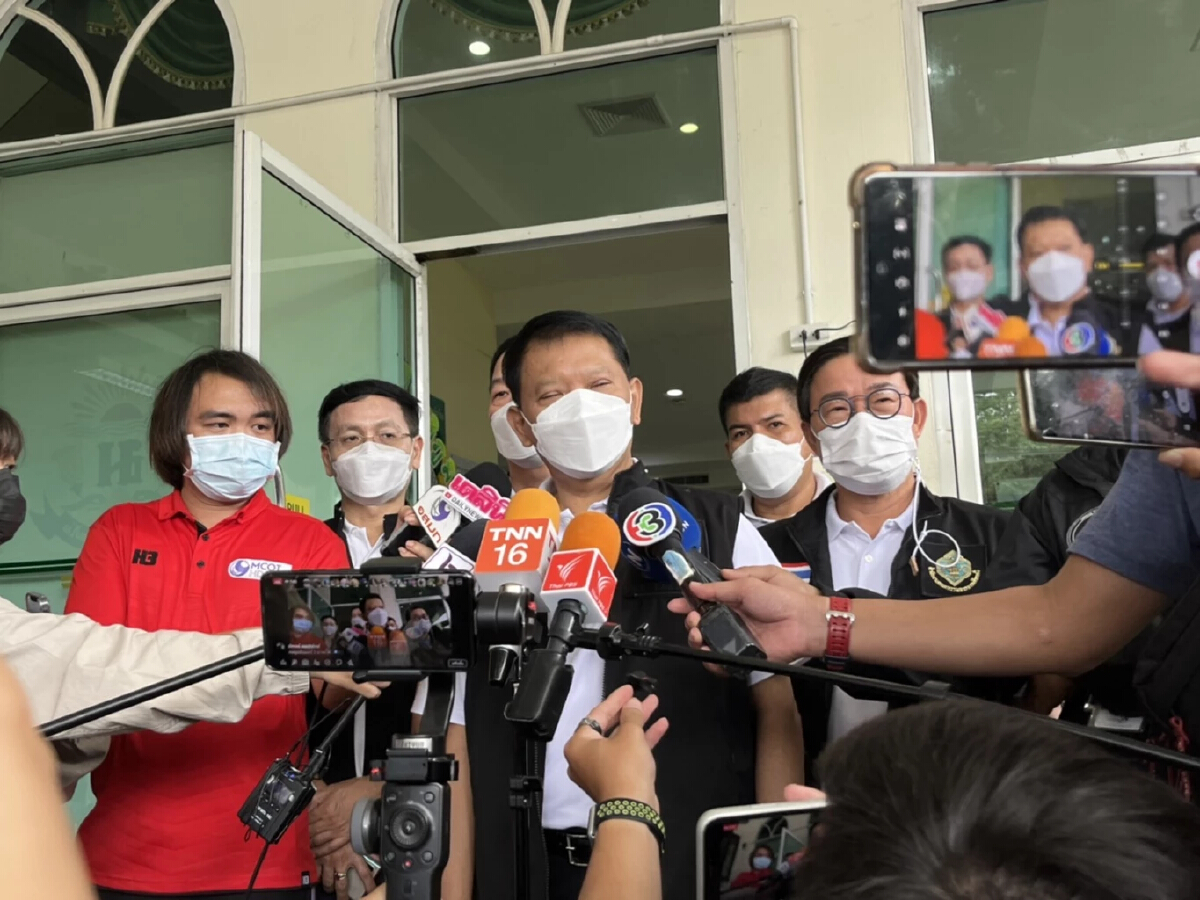 กกต. พบ ปชช. “สับสนสีบัตร-กาผิด” ชวน ปชช. ออกมาเลือกตั้งให้เป็นประวัติศาสตร์
