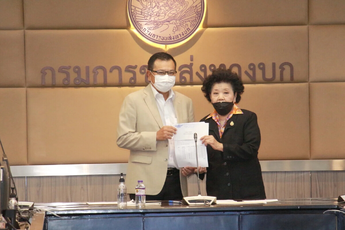 กรมขนส่งเตรียมหารือกระทรวงพลังงาน ออกคูปองส่วนลดน้ำมัน