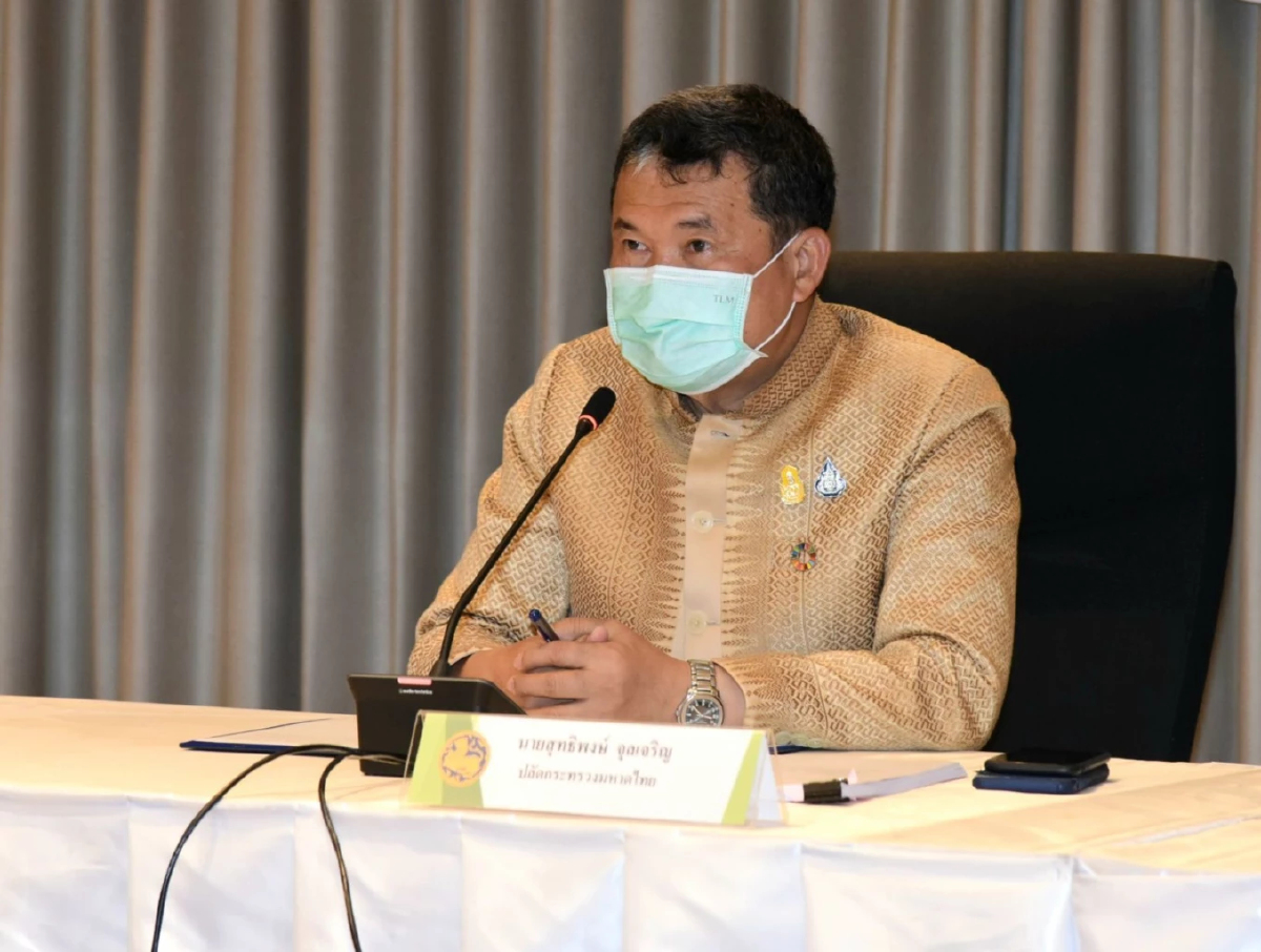 มท.1 ชมชุดปฏิบัติการฝ่ายปกครองขยายผลจับกุม “พ่อค้ายาบ้า” รายใหญ่