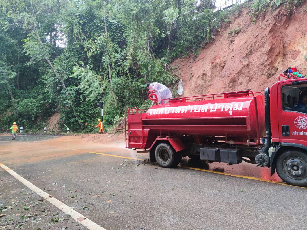 พายุดีเปรสชั่นถล่ม ฝนตกหนักกระหน่ำดินสไลด์ถนนพร้าว-เวียงป่าเป้า