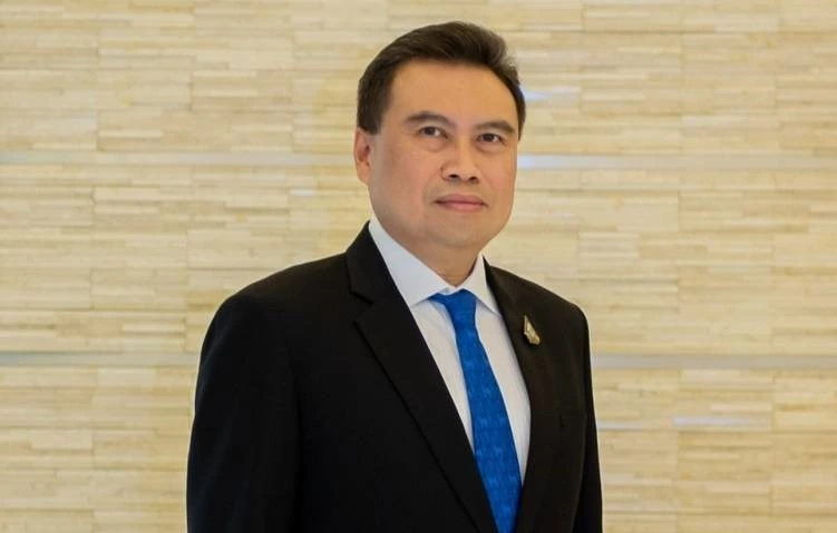 คลังเผยยอดจัดเก็บรายได้รัฐบาล 8 เดือนเกินเป้าแสนล้านบาท