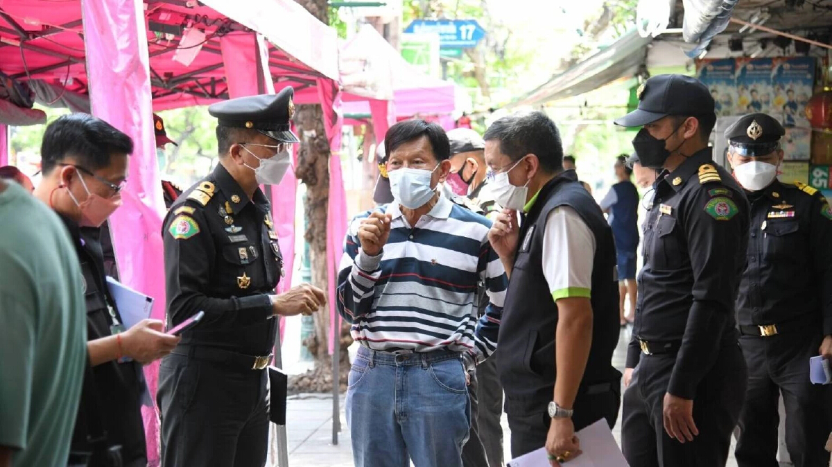 รองผู้ว่ากทม. ตรวจจุดผ่อนผันทำการค้าย่านคลองสาน-ธนบุรี