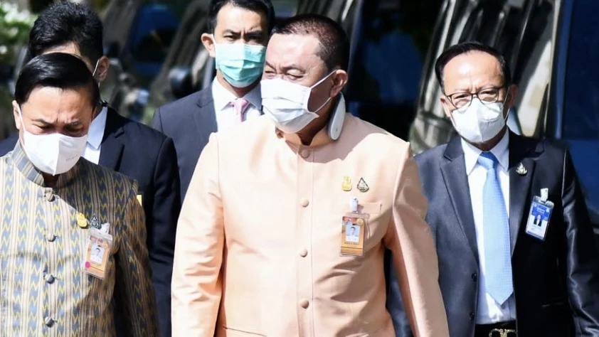 "ศักดิ์สยาม" เผย มีดีล มากกว่า "ประดิษฐ์" ร่วม "ภท." รอดู "พท." ซบเพิ่มหรือไม่