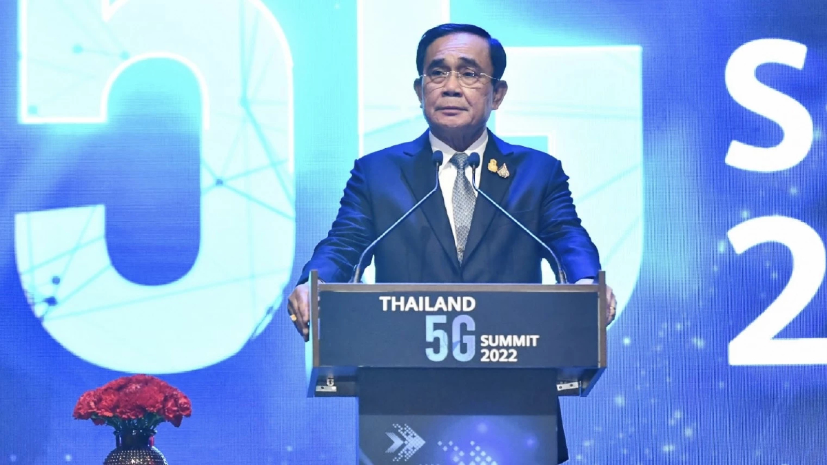 "นายกฯ" เปรียบตัวเอง เป็น คอมฯ แฮงค์ รับปัญหาเยอะ โอด ทำให้ทุกคนรักไม่ได้