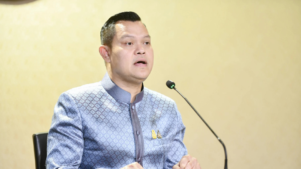 "โฆษกรัฐบาล" ซัด จิรัฏฐ์ มั่ว แจง ใช้แค่ 4 ล้าน ซื้อ 6 IPAD-คอมพ์ 138เครื่อง