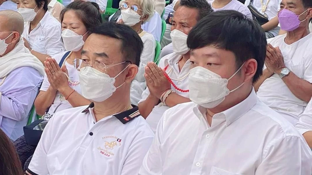 "สุรสิทธิ์" ควงลูกชาย ซบ "ชทพ." จ่อลงสมัครส.ส.เชียงรายสมัยหน้า