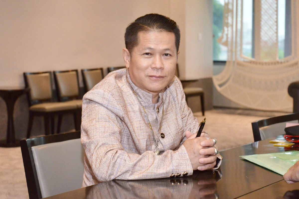 "หนานแมว" ส.ส.ลำปาง เข้ารายงานตัวต่อ ส.เลขาสภาฯ แล้ว