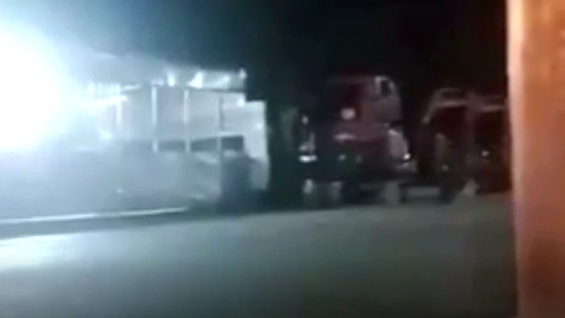 ด่วน!  คนร้ายบุกโจมตีฐาน นปพ. สถานีรถไฟเจาะไอร้อง