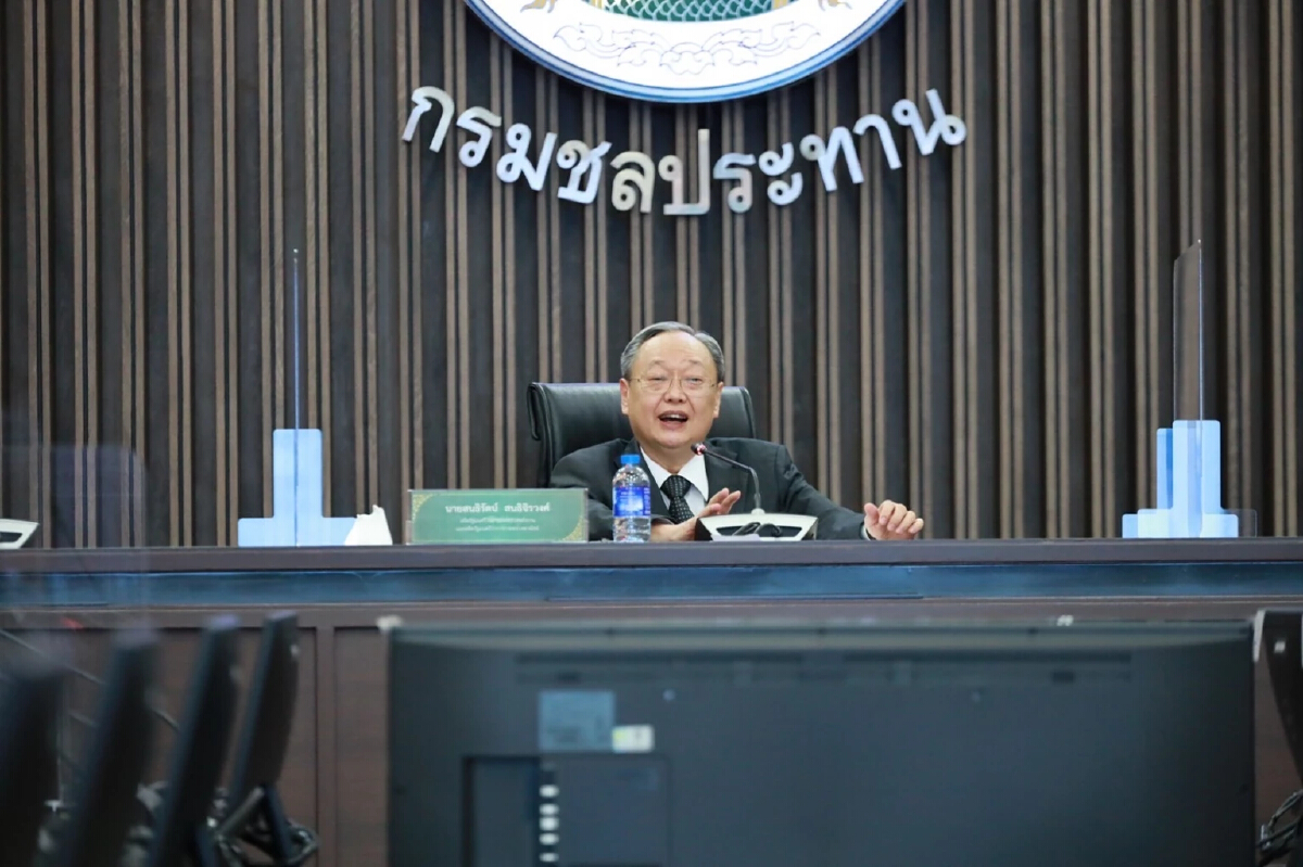 “สนธิรัตน์” แนะรัฐเล่นบทกองหนุน ผลักดันเอกชนขับเคลื่อนเศรษฐกิจ
