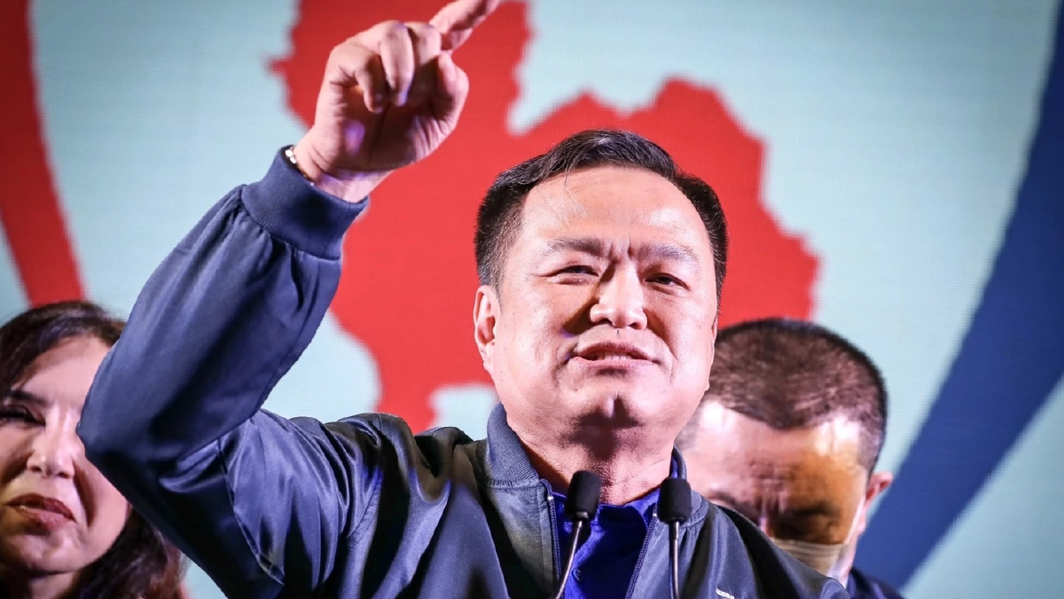 "อนุทิน"ยันนโยบายพักหนี้เป็นประโยชน์ ขอประชาชนตัดสินใจนโยบายภท.