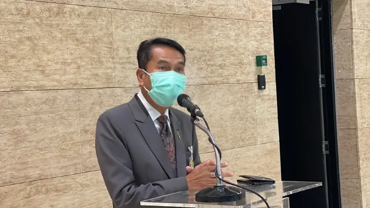 "สุทิน"ดักคอรัฐบาลอย่าคิดออก พ.ร.ก.เลือกตั้ง หากกฎหมายลูกถูกตีตก