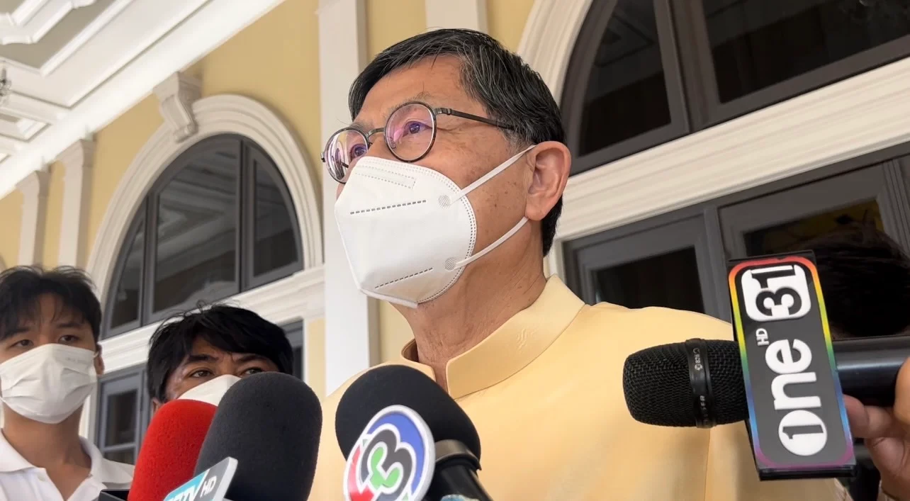“เอนก”กั๊กร่วมงานพรรครวมไทยสร้างชาติ-ยันเดินหน้าพรรครวมพลังต่อ