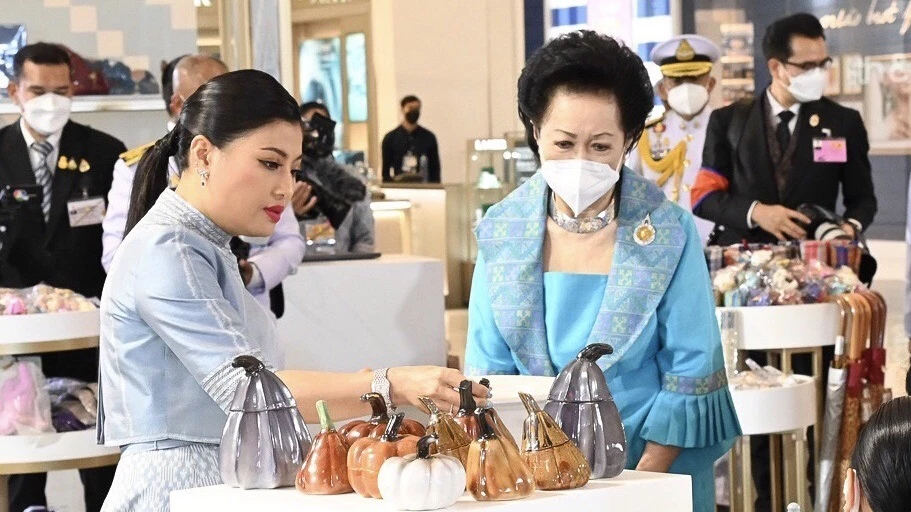 เจ้าฟ้าสิริวัณณวรีฯ ทรงเปิดงาน “สืบสานรักษา มรดกภูมิปัญญา ศิลปาชีพรวมไทย เทิดไท้สมเด็จพระบรมราชชนนีพันปีหลวง”