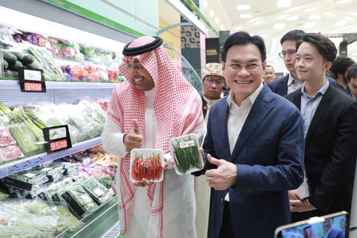 “จุรินทร์ “ บุกซาอุ จับมือ 2 ห้างดังดันขายสินค้าไทยในห้างชั้นนำ เจาะตลาดซาอุ