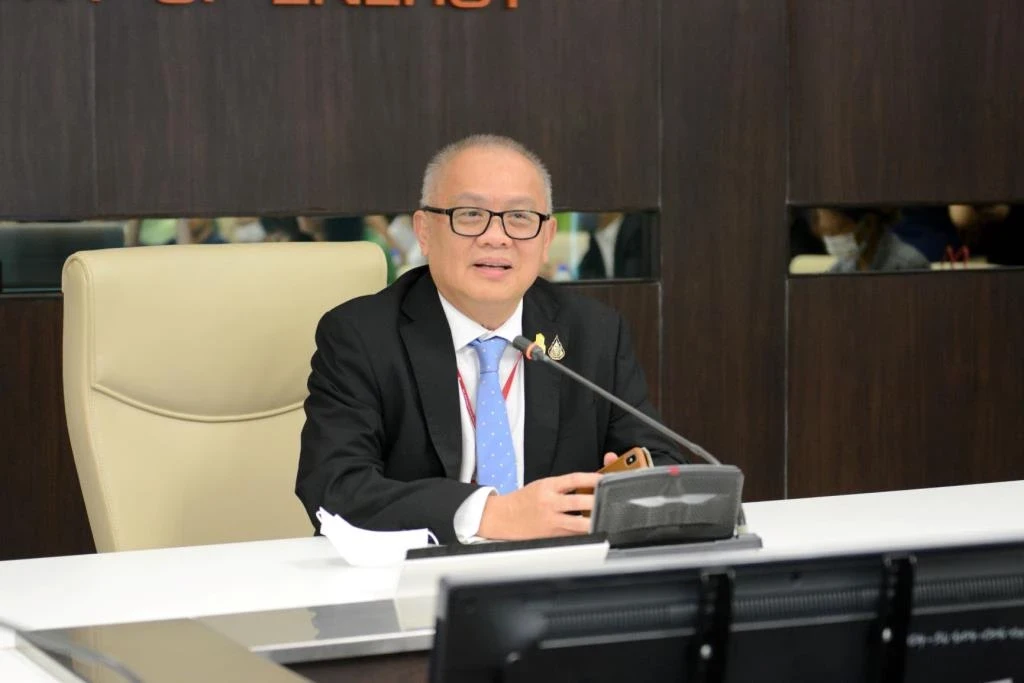 'สุพัฒนพงษ์' ติดโควิด-19 อาการไม่มาก หมออนุญาตพักรักษา - กักตัวที่บ้าน