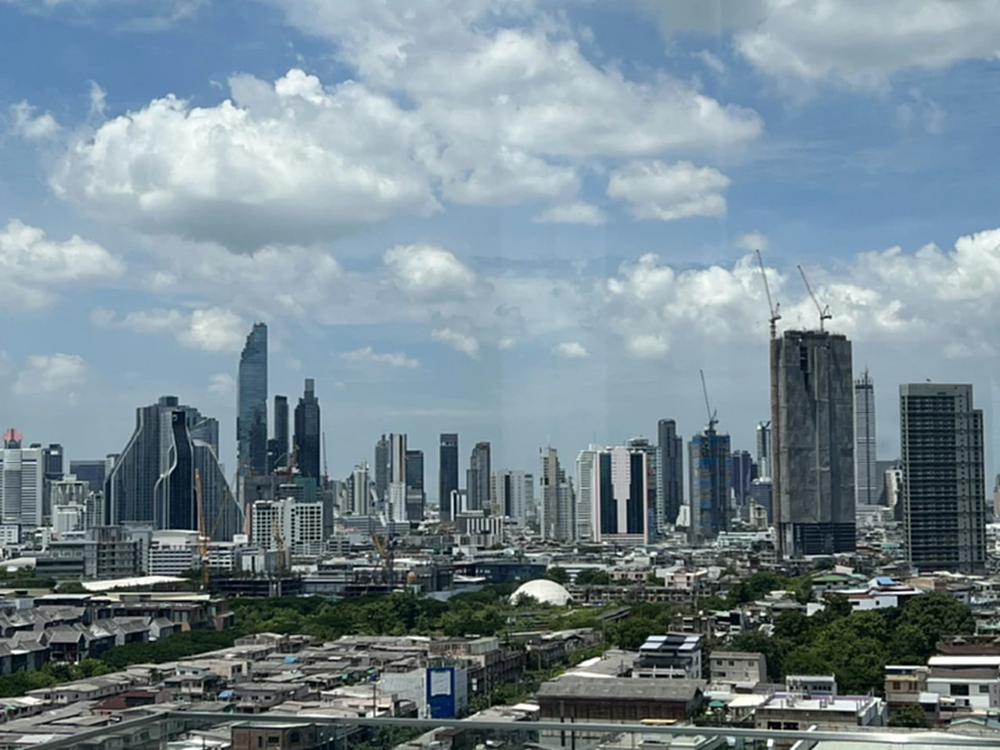 กำจัดจุดอ่อน!อสังหาฯไซส์กลางมิกซ์แอนด์แมทช์เงินทุนฝ่าแบงก์เข้มปล่อยกู้