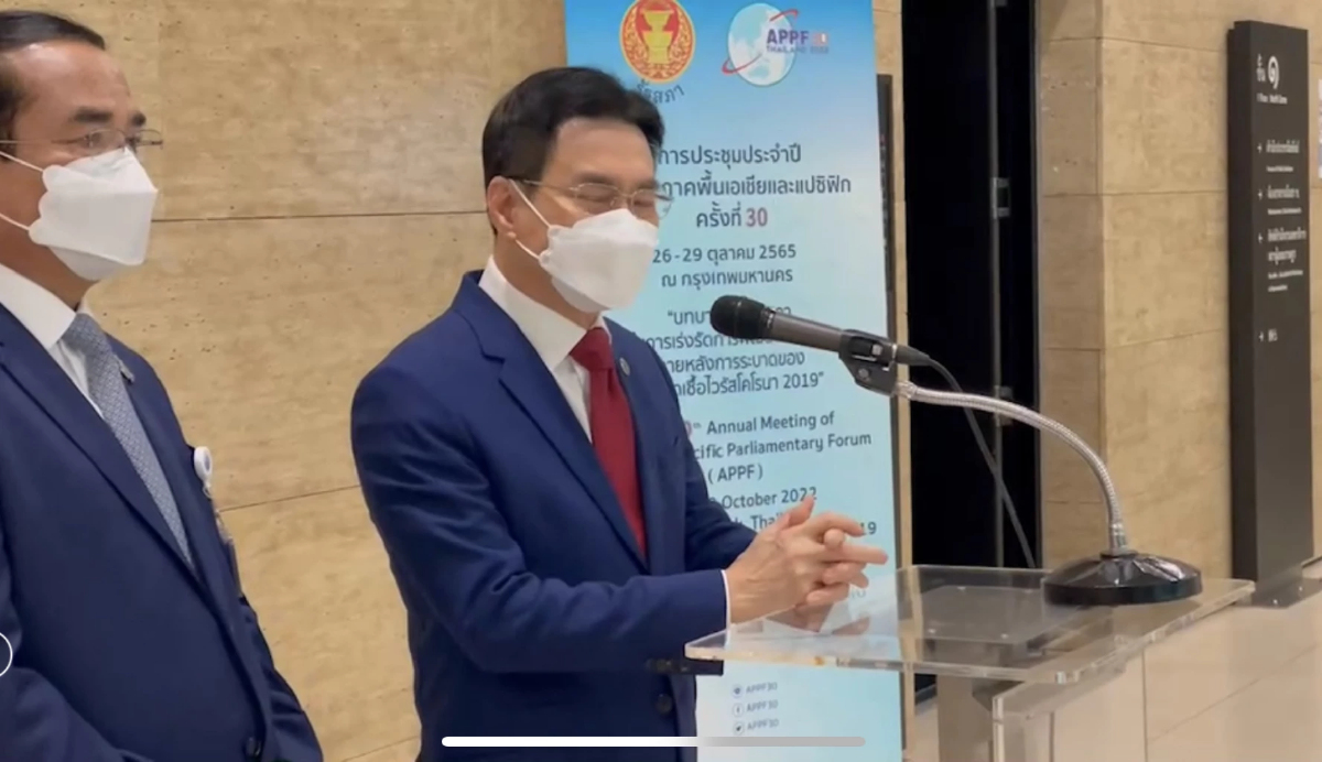 "จุรินทร์"เมินศึกพรรคร่วมรัฐบาล ยันปชป.เดินหน้าทำประโยชน์เพื่อบ้านเมือง