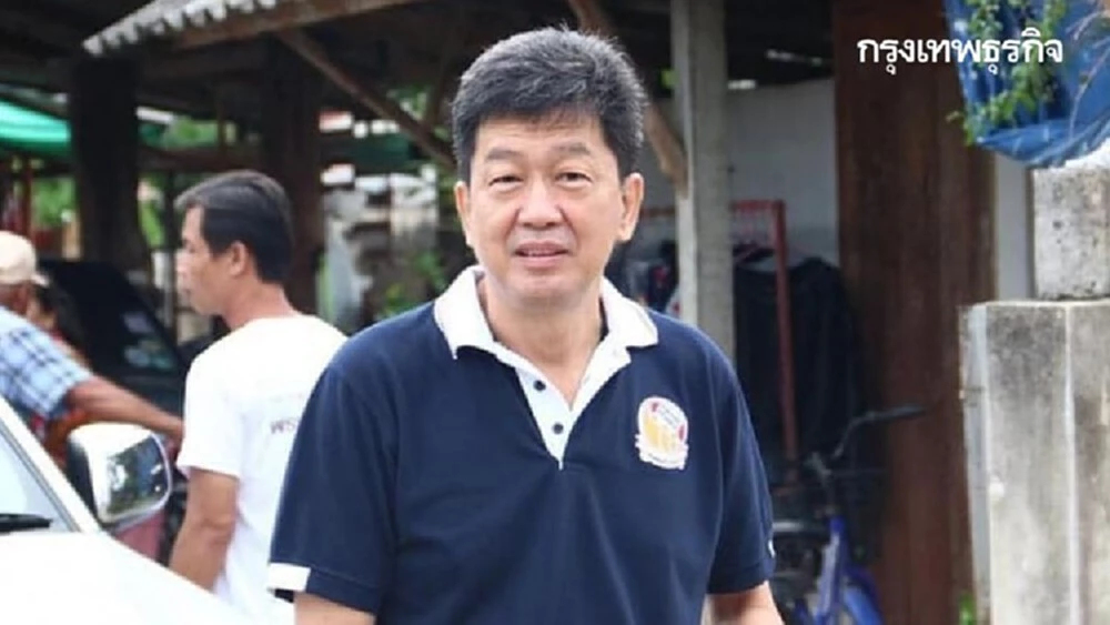 “เสรีรวมไทย” รับรอง กก.บห.ชุดเดิมทำงานต่อ “เสรีพิศุทธ์” ปัดหารือปมย้ายพรรค