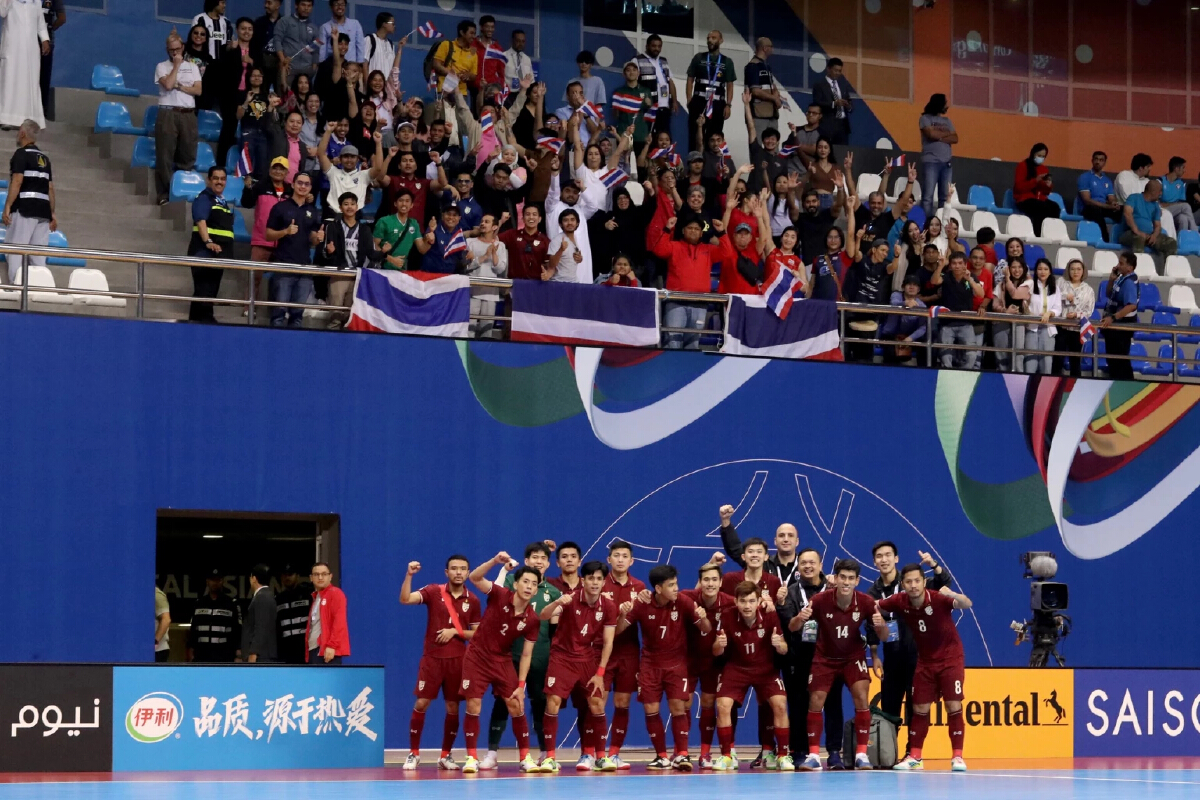 "ฟุตซอลไทย" เฉือนชนะ ทาจิกิสถาน 3-2 เข้ารอบรองชนะเลิศ ฟุตซอลเอเชียนคัพ 2022