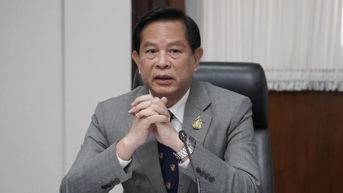 “พีระพันธุ์” อุบ “ประยุทธ์-ไตรรงค์” เตรียมซบ “รวมไทยสร้างชาติ”