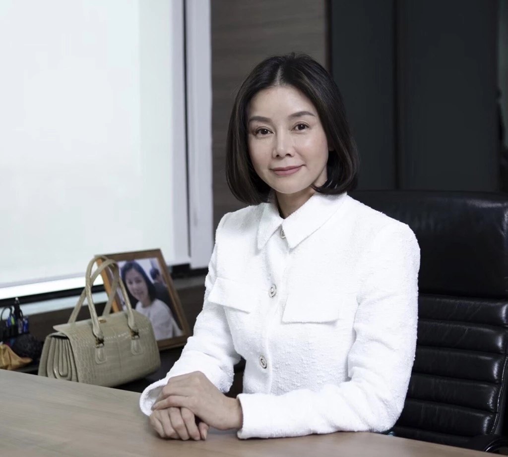 "ณุศาศิริ" ร่อนแถลงการณ์ยันไม่มีเอี่ยวหุ้น MORE