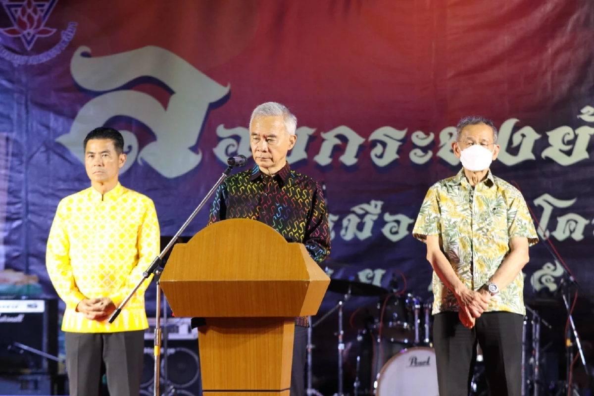 “สุวัจน์” ชูงานลอยกระทงโคราช อลังการ Soft Power กระตุ้นการท่องเที่ยว