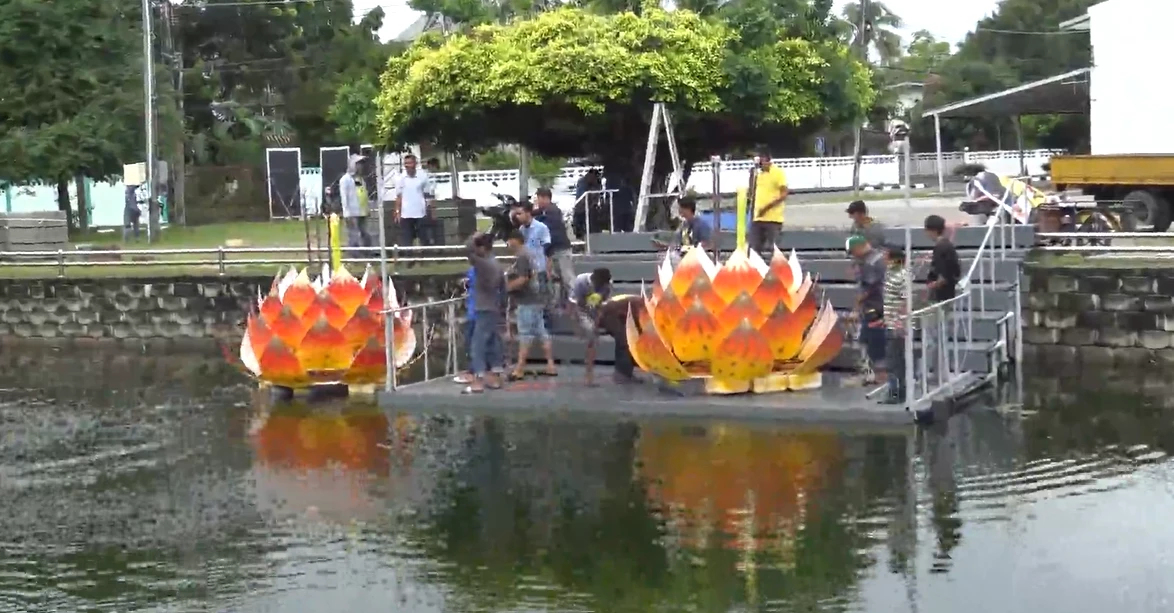 ทน.สงขลา เตรียมสถานที่จัดงานลอยกระทงสระบัว แหลมสมิหลา
