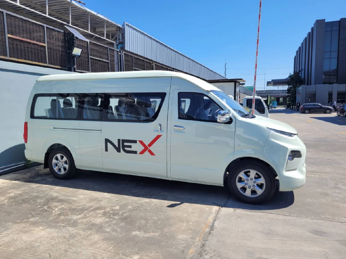 'เน็กซ์' เปิดตัวรถตู้ไฟฟ้าวีไอพี หวังขยายฐานลูกค้า ดันไทยขึ้น EV Hub