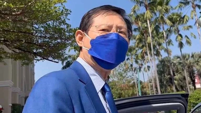  หัวหน้าพรรคเล็ก อวยพรปีใหม่ ทีมงานนายกฯ  เผย ยังไม่ตัดสินใจร่วมงานกับใคร