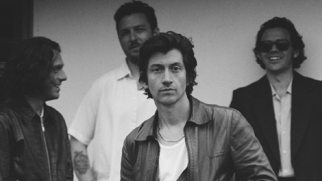 เห็นแล้วต้องขยี้ตา “ARCTIC MONKEYS” มาเปิดคอนเสิร์ตในไทยครั้งแรก