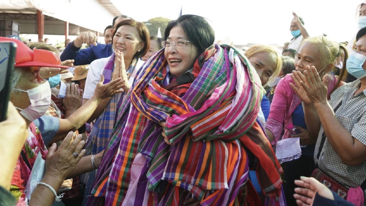 “สุดารัตน์” ลั่น ถ้า ทสท. เป็นรัฐบาล ค่าไฟถูก หน่วยละ 3.5 บ. โว 3ปี อีสานหายจน