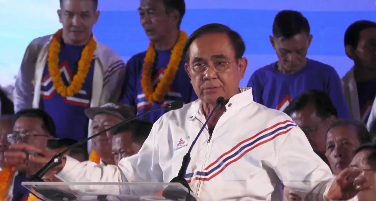 "ประยุทธ์" ปราศรัยอ้อนคนโคราชกา รทสช.ทั้ง 16 เขต ลั่นเลือดอีสาน ลูกย่าโม