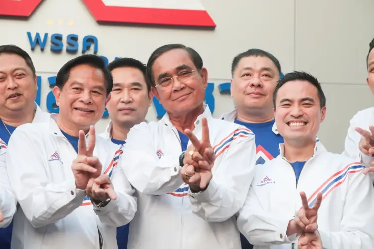 "ประยุทธ์"สวมเสื้อว่าที่ผู้สมัคร รทสช. มั่นใจได้ ส.ส.พอสมควร