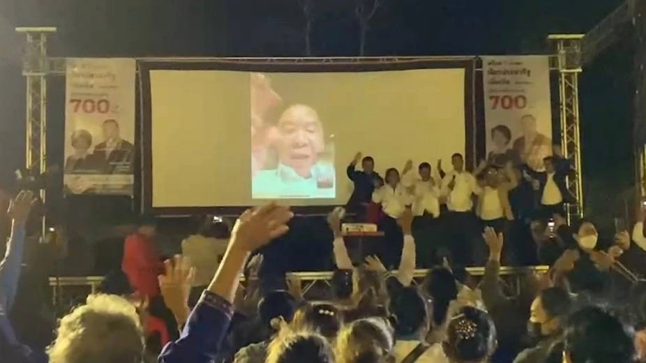 ‘บิ๊กป้อม’วิดีโอคอลอ้อนคน‘มุกดาหาร’เลือกพปชร.บอกใจถึงพึ่งได้