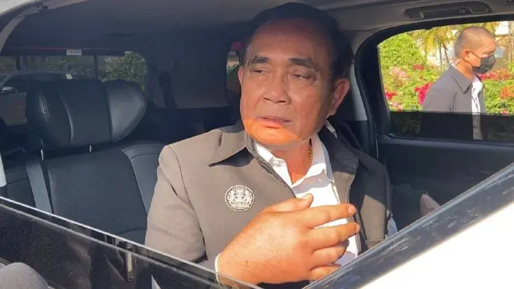 "นายกฯ" มีอาการคล้าย "นิ้วล็อค-โรคเก๊าต์เทียม" แพทย์ ให้แอดมิทรอดูอาการ