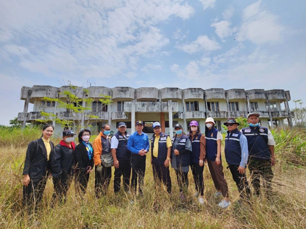 ป.ป.ช.สำรวจอาคาร อบจ.ชลบุรี ปล่อยทิ้งร้างจนโทรม ไม่ใช้งานนาน 15 ปี