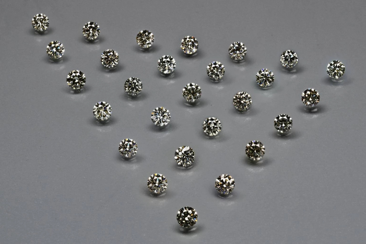 จีไอที เตือนภัย หลังตรวจเจอเพชรสังเคราะห์ แนะซื้อจากร้านที่มีใบรับรอง