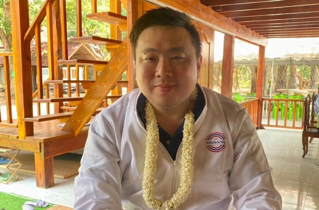 "สามารถ" ย้อน "พิธา" ไม่ร่วมรัฐบาล "บิ๊กป้อม"-ดันแก้ม.112 สร้างความขัดแย้ง
