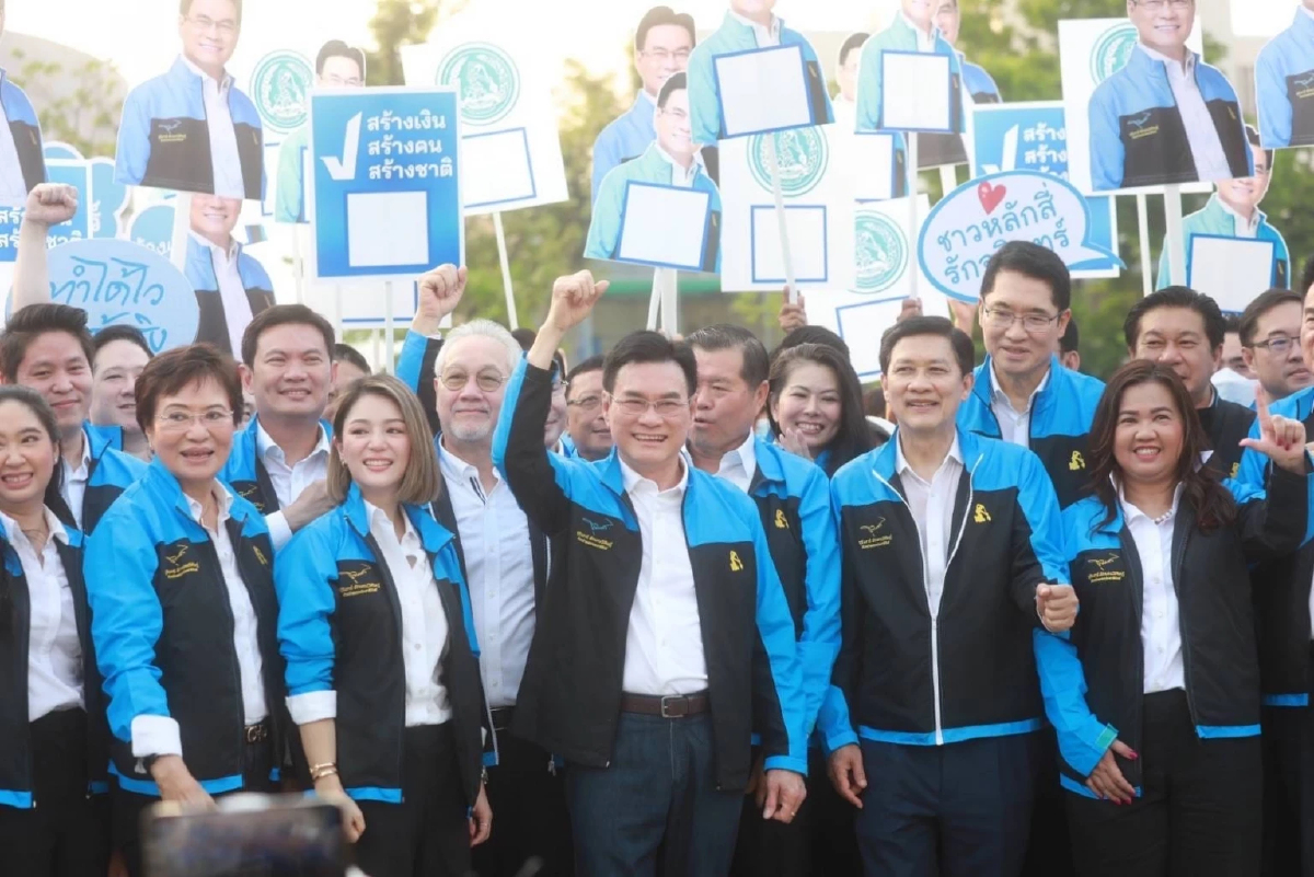 “จุรินทร์”นำทัพทัวร์ สุโขทัย พิษณุโลก นครสวรรค์  โชว์วิชั่นสร้างเงิน-รายได้