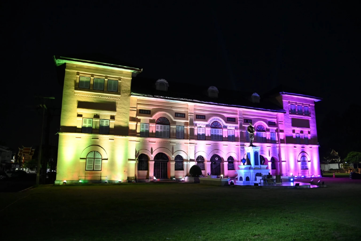 ชวนถ่ายรูปเช็คอิน 15 จุดแสง ในงาน วิจิตร 5 ภาค@ เชียงราย “หลงแสงเวียง ที่เจียงฮาย”