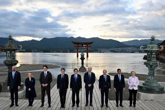 ตัดท่อน้ำเลี้ยงให้เหี้ยน! G7 คว่ำบาตรรัสเซียเพิ่ม อังกฤษแบนนำเข้าเพชร