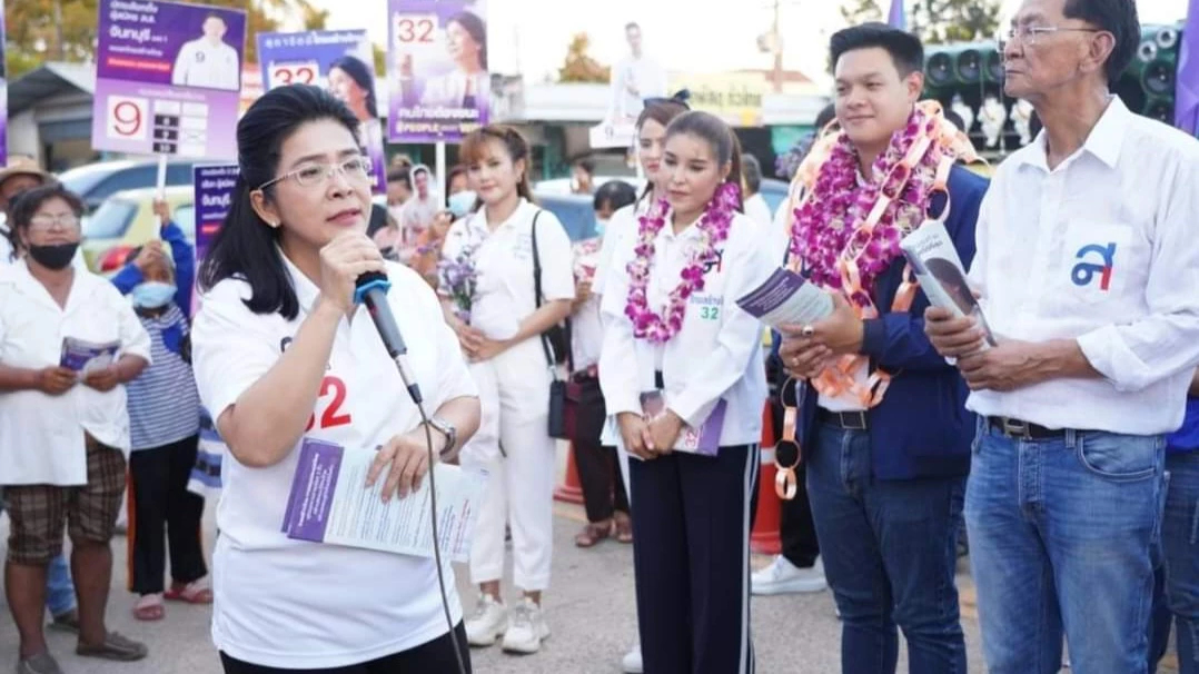 "สุดารัตน์" นำทัพไทยสร้างไทย ปราศรัยใหญ่ ย้ำ ไม่เอาลุง ไม่เอาความขัดแย้ง