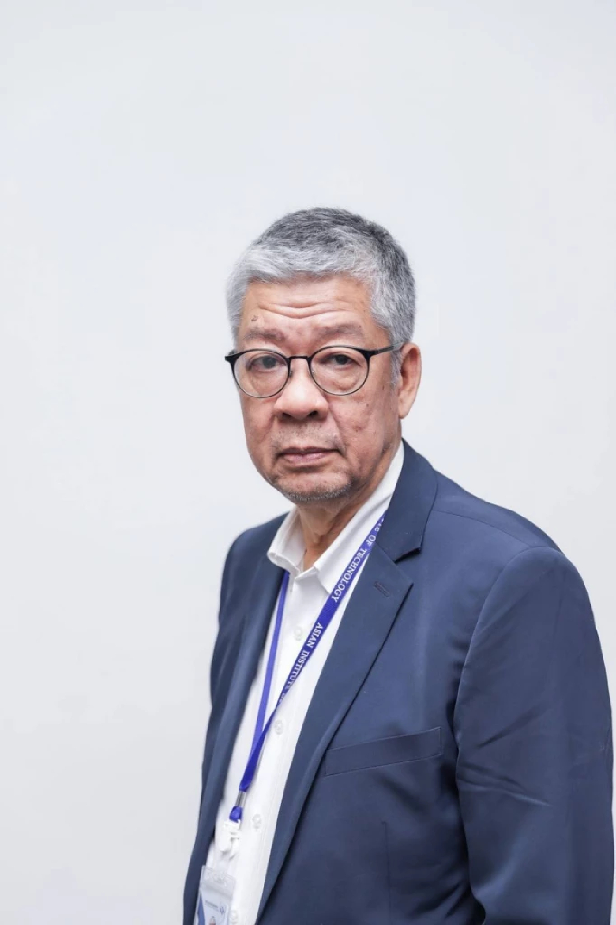 ฐาปนา บุณยประวิตร
