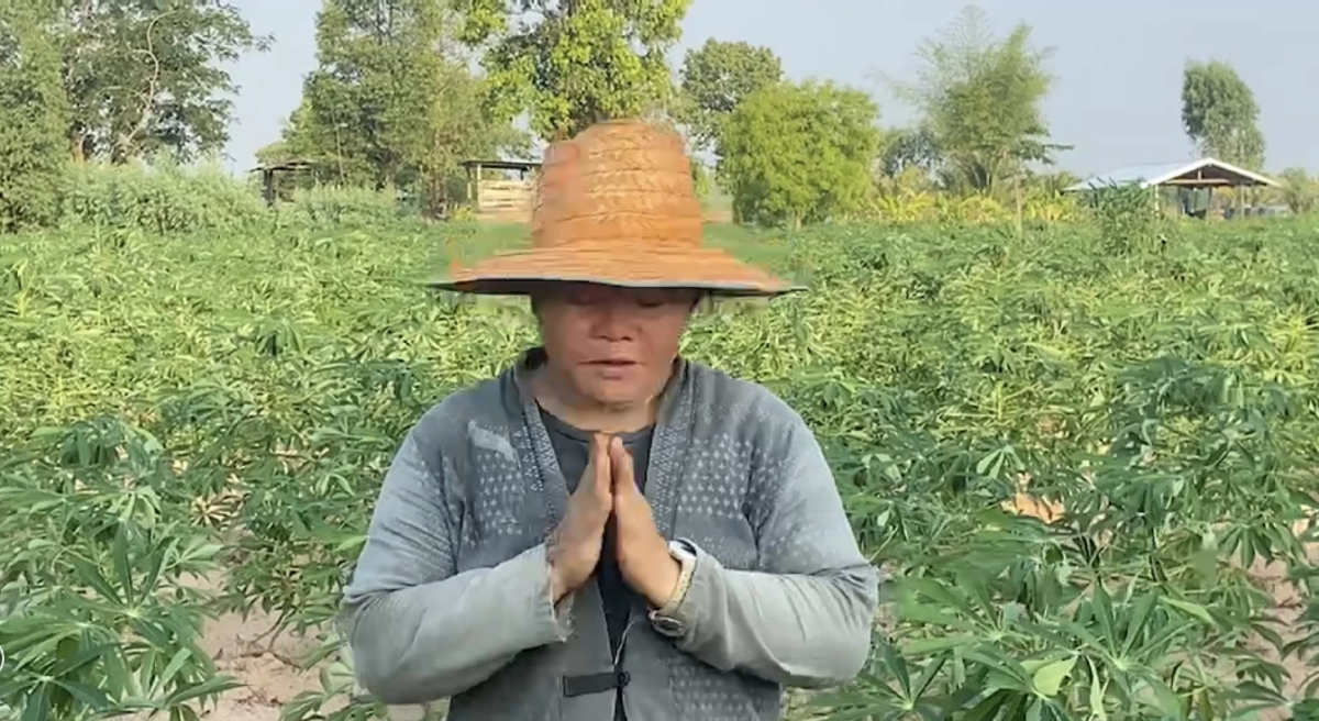 “ชาวไร่มัน” ปล่อยคลิปภาษาอีสาน ขอบคุณ “จุรินทร์” และเรียกให้ช่วยกา “ปชป.26”