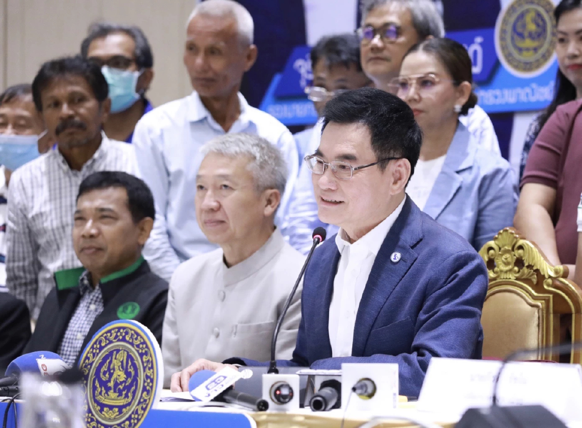 ปชป.นัด ส.ส.ประชุม 2 ก.ค. 'จุรินทร์' เชื่อเลือก กก.บห.ชุดใหม่ไร้ปัญหา