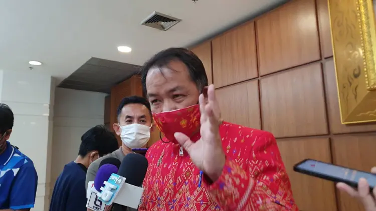 ยื่น กกต.สอบ 5 นักการเมือง 3 พรรค อ้างอยู่เบื้องหลังประชามติแยกดินแดน