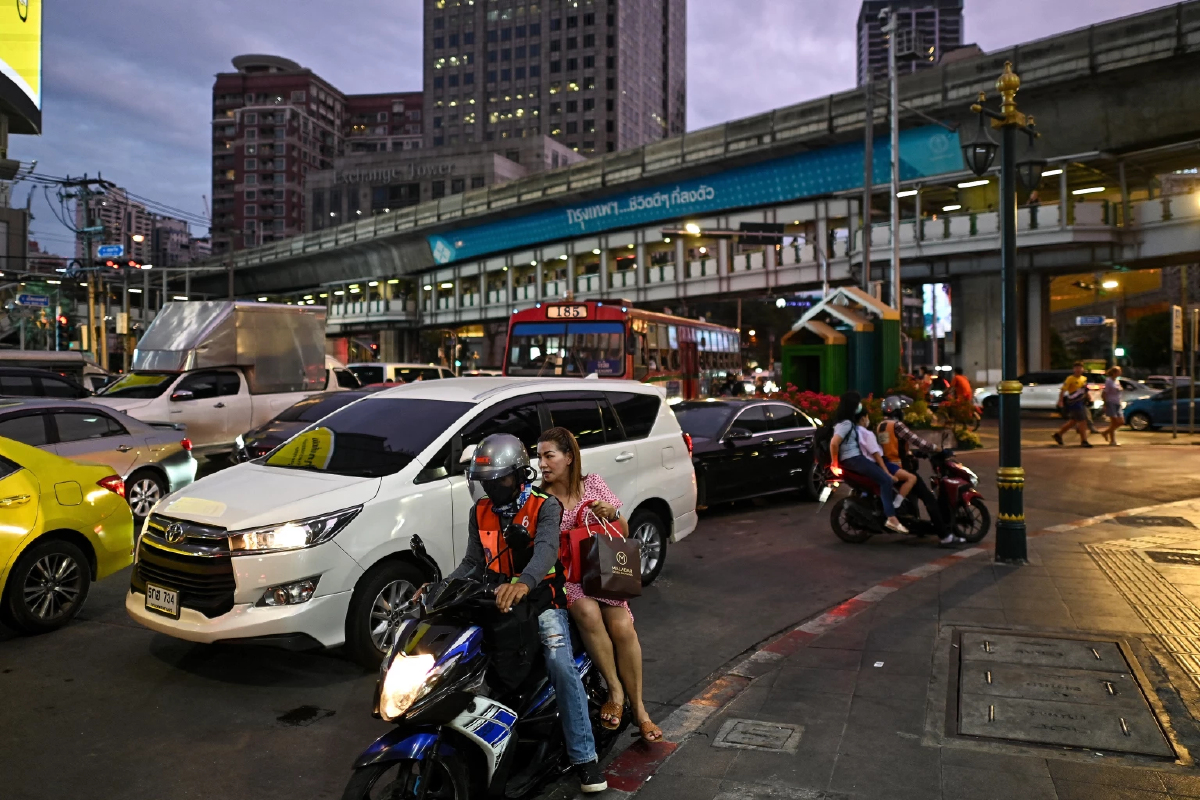 เปิดลิสต์ ราคาน้ำมันเบนซินทั่วโลก ราคาน้ำมันเบนซิน ไทยถูกเป็นอันดับที่ 76