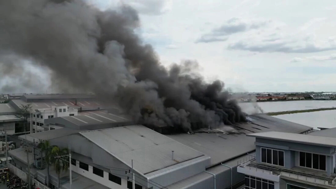 ไฟไหม้โรงงานผลิตล้อแม็กซ์ ย่านบางพลี เร่งตรวจสอบหาสาเหตุ