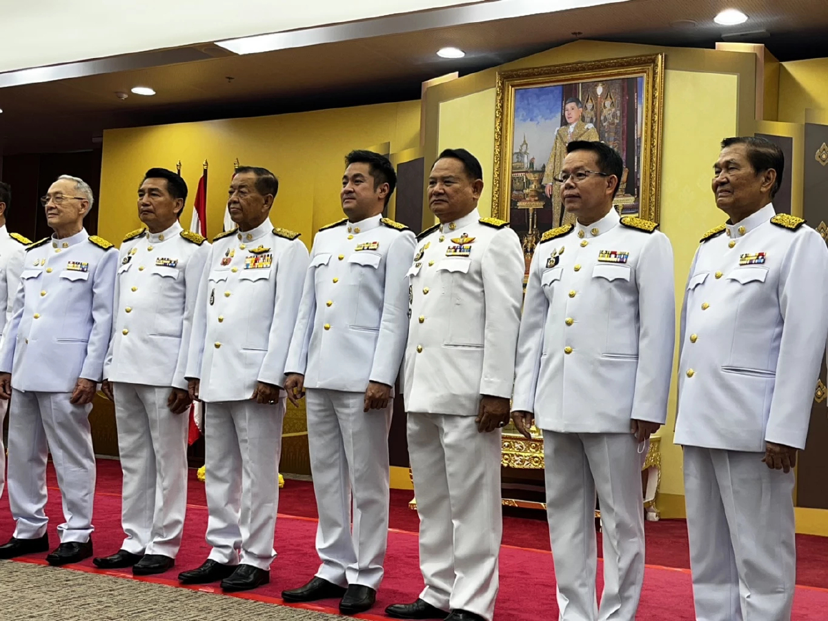 โปรดเกล้าฯ ปธ.-รองปธ.สภาฯ "วันนอร์" น้อมนำพระราชดำรัส เป็นแนวทางทำงาน