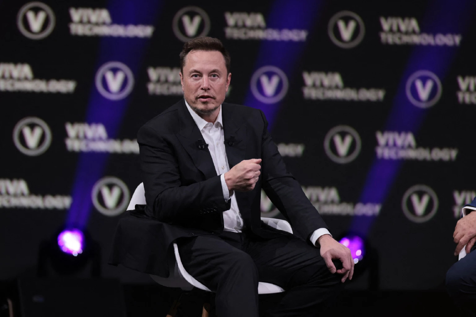 ไทยโดนด้วย! ‘อีลอน มัสก์’ จำกัดจำนวนการเข้าชมคอนเทนต์บน ทวิตเตอร์ ชั่วคราว